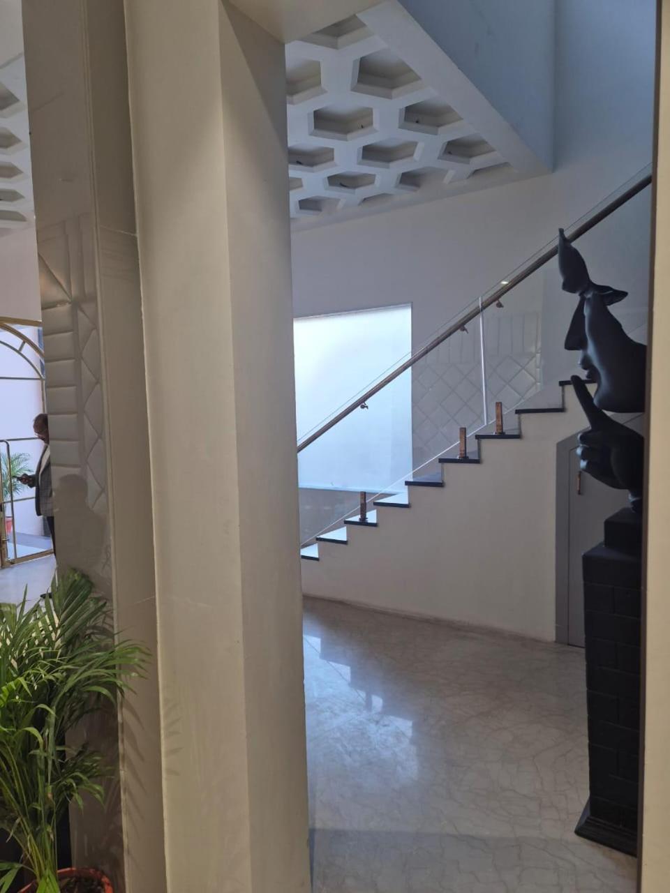 Hotel Adsan Heights Gajraula ภายนอก รูปภาพ